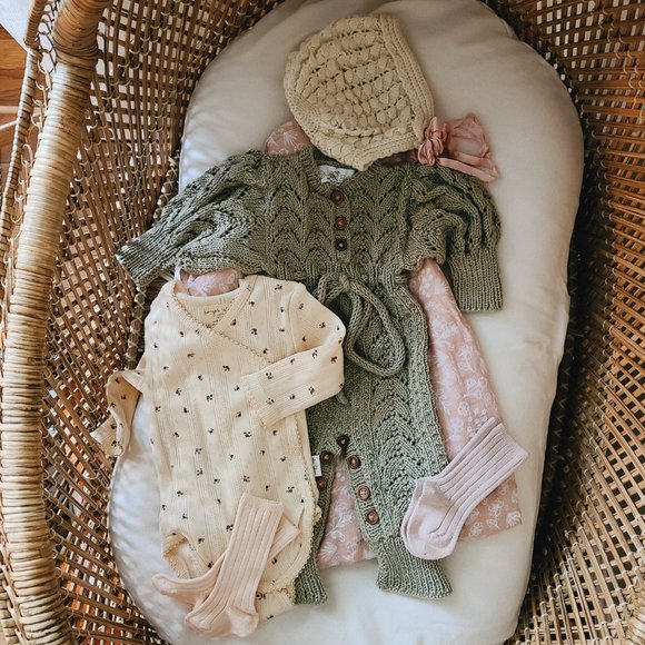 JuneBee Baby Knit Pepper bodysuit NB - Picture 4 of 4